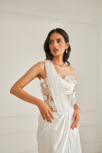 Load image into Gallery viewer, Samara Pre-Stitched Saree