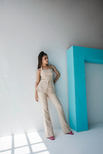 Load image into Gallery viewer, Oslo Peplum Top
