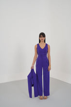 Load image into Gallery viewer, Sanya Malhotra in Bianca Set
