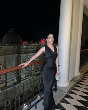 Load image into Gallery viewer, Eve Gown
